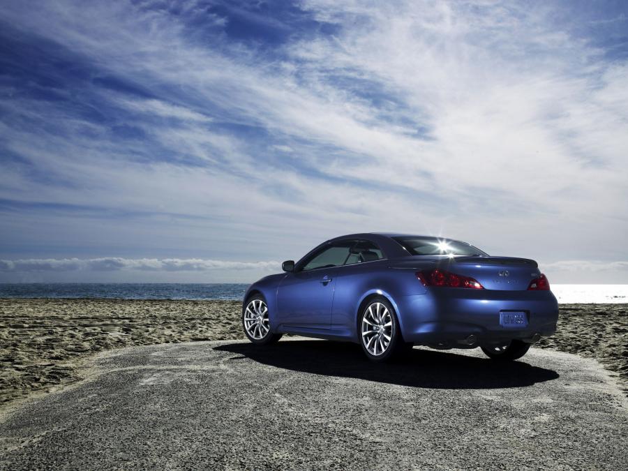  Infiniti G37 Convertible 2008 года  (EU) (фото 12 из 39)